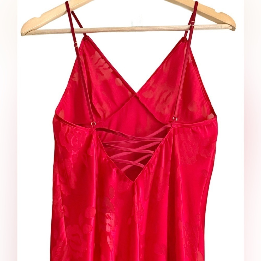 VICTORIA'S SECRET VS Archives Burnout Satin Red Lingerie The Slip Dress S/P NWT - Picture 8 of 9